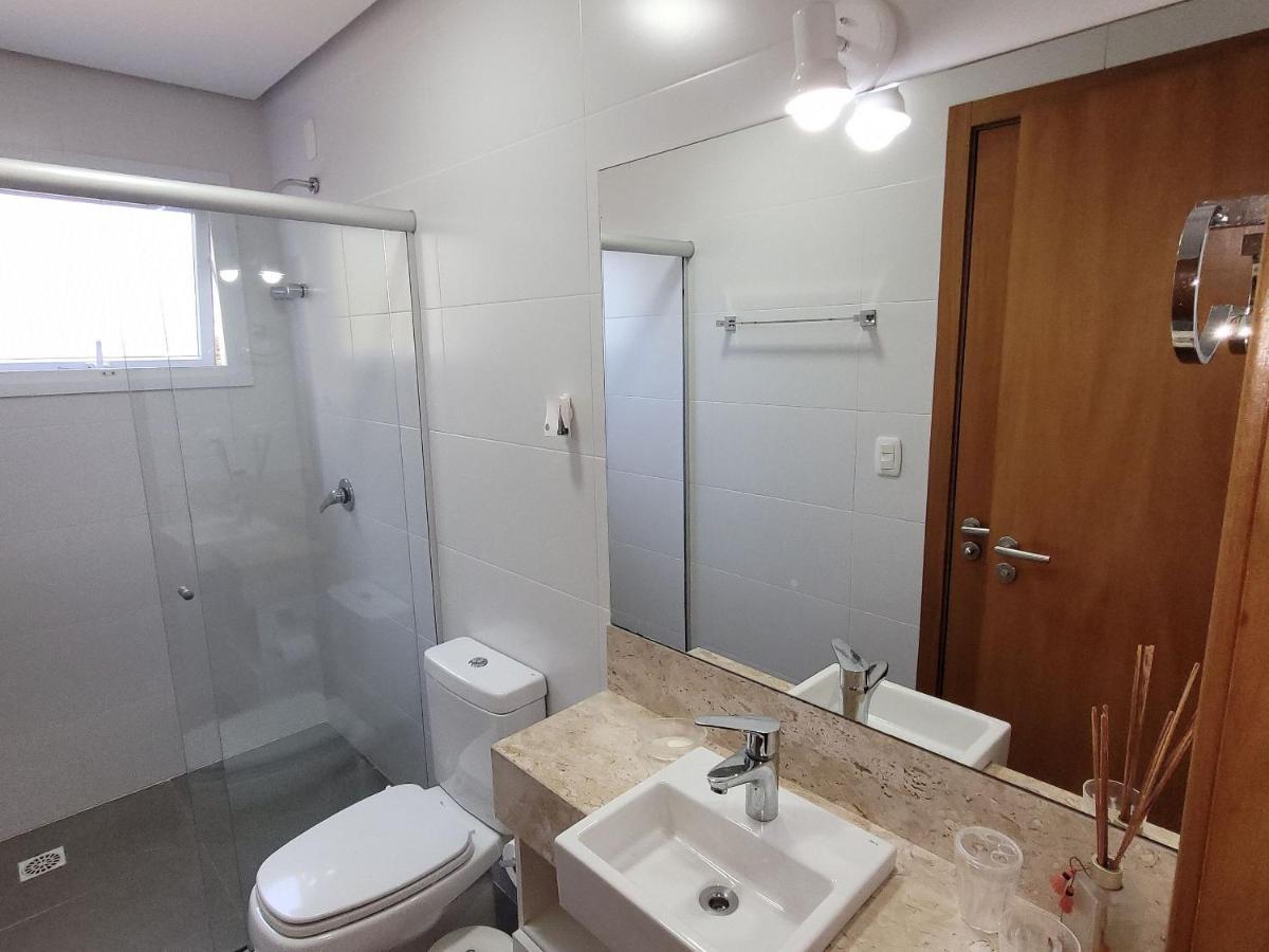 Apto 103 B,2, Proximo A Museus E Restaurantes, Condominio Com Piscina Aquecida. 그라마도 외부 사진
