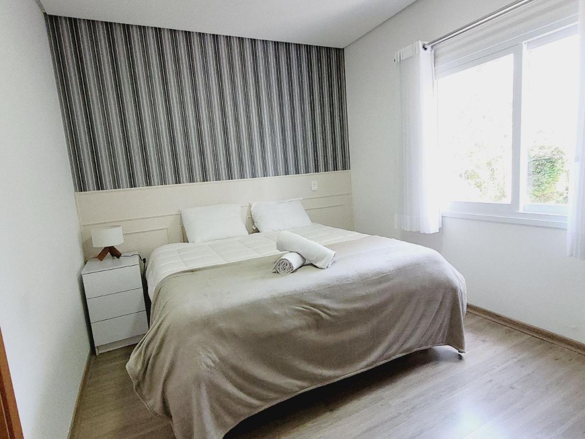 Apto 103 B,2, Proximo A Museus E Restaurantes, Condominio Com Piscina Aquecida. 그라마도 외부 사진